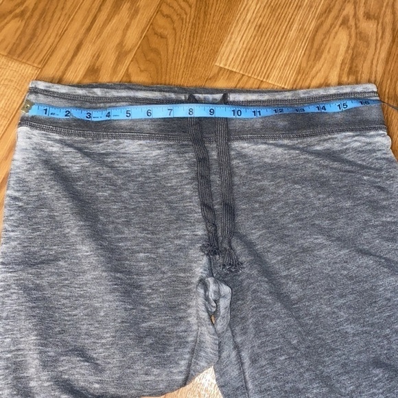 WAREHOUSE One Full Zippered Hoodie Faded Grey  Women’s Matching Set (Medium) - Picture 9 of 12